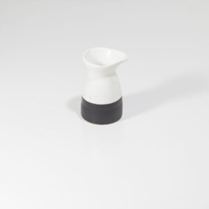 Black & White Jarra